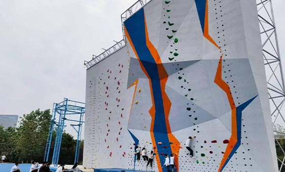 outdoor climbing wall, climbing wall for campus, school climbing wall, speed climbing wall, lead climbing wall, fiberglass climbing wall